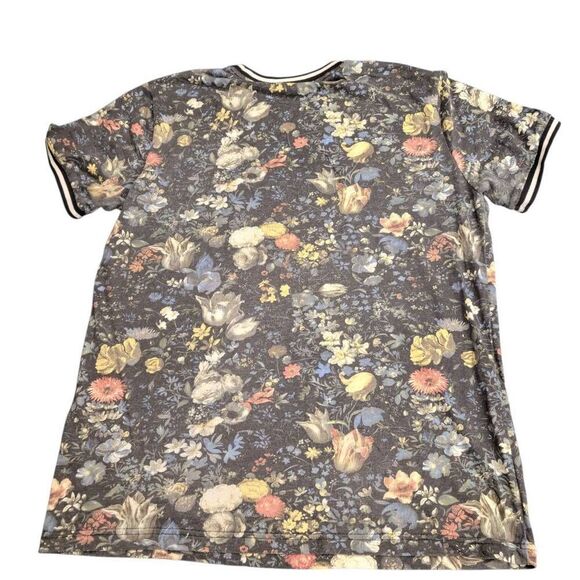 Forever 21 Men Charcoal Floral Tee Shirt Top on Sale 5 for $25 - Picture 3 of 4